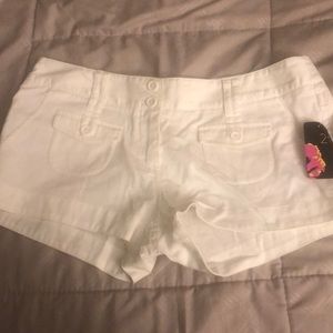 Brand new Ambiance Apparel white shorts